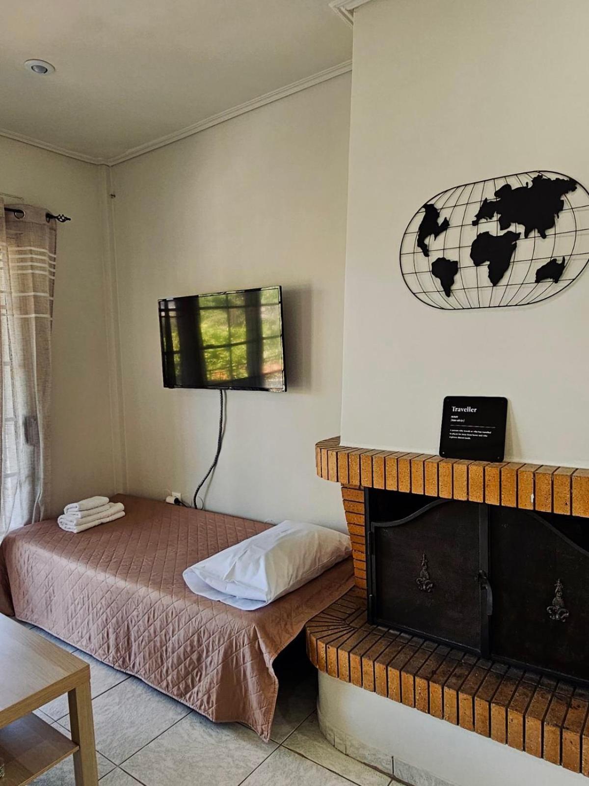 One Artemis Near The Sea And The Airport Apartment Exterior photo